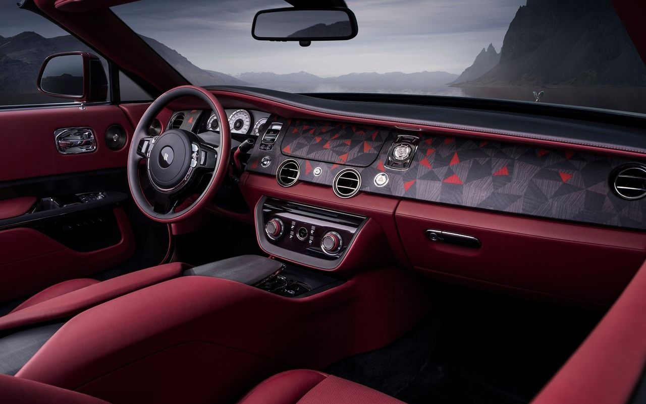 Rolls‑Royce La Rose Noire Droptail