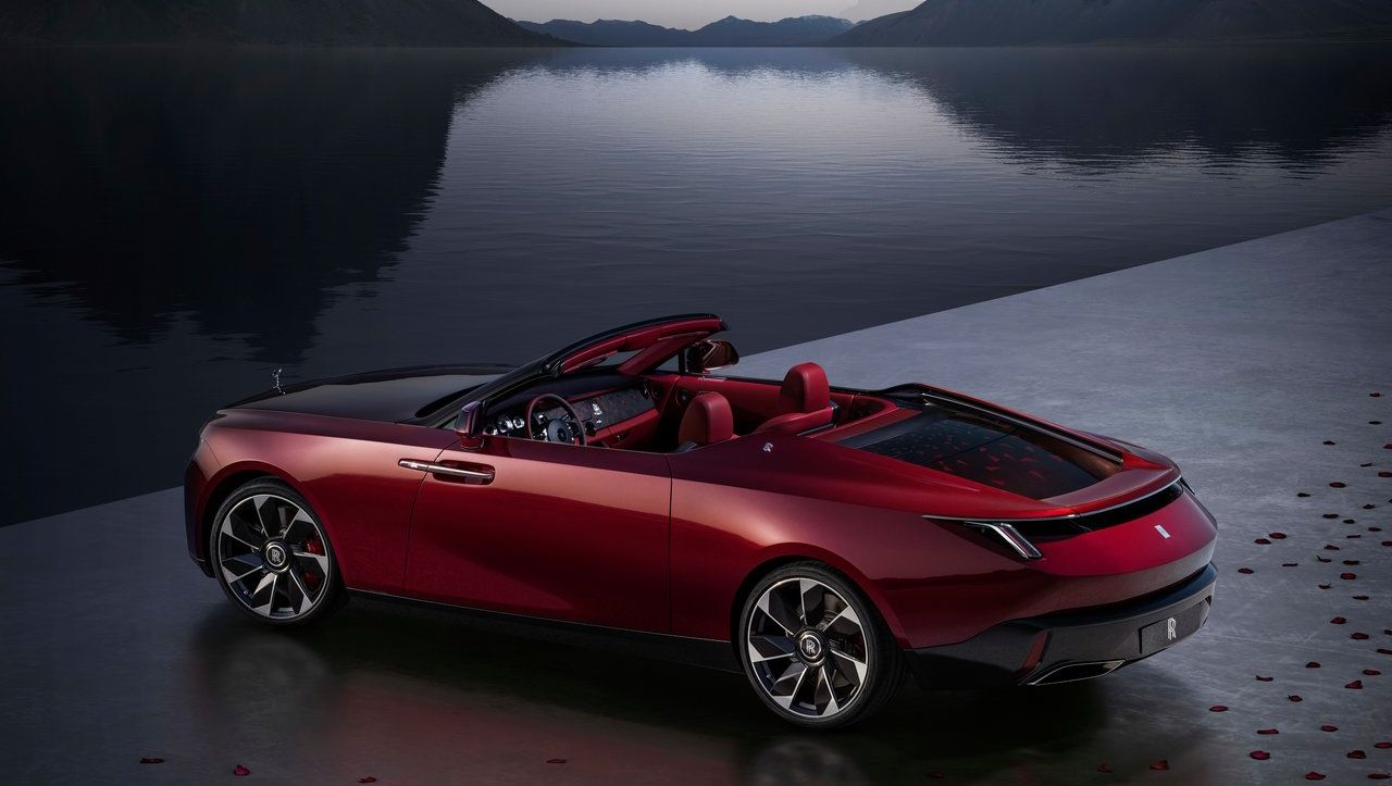 Rolls‑Royce La Rose Noire Droptail