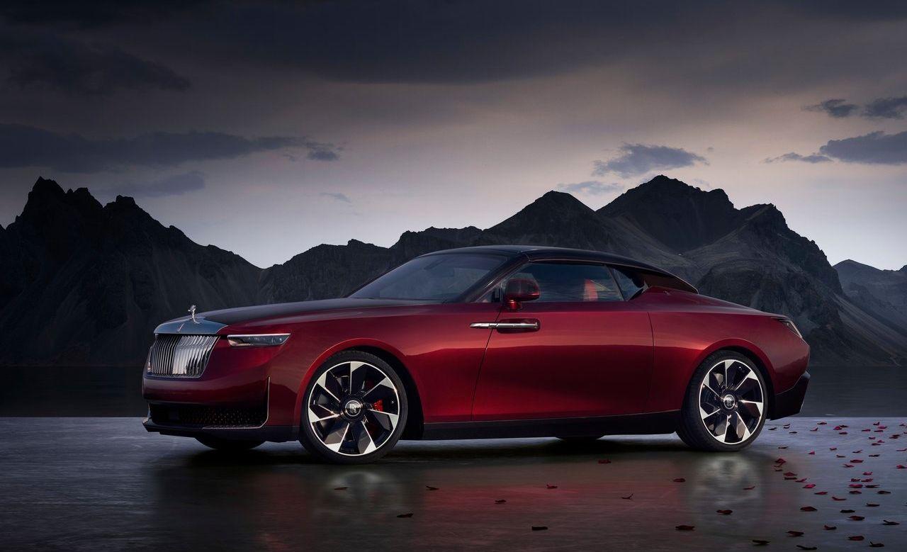 Rolls‑Royce La Rose Noire Droptail