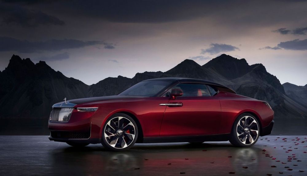 Rolls‑Royce La Rose Noire Droptail