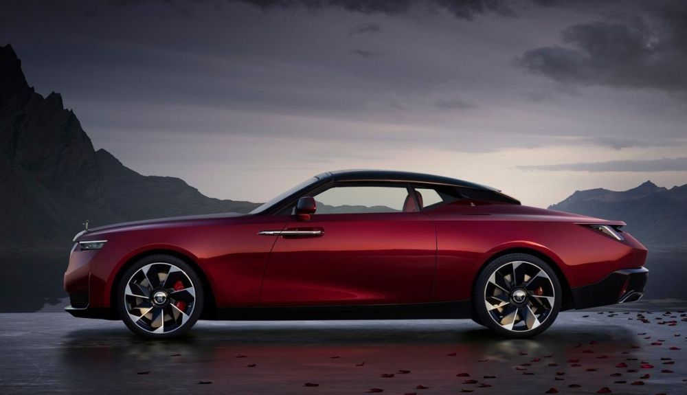 Rolls‑Royce La Rose Noire Droptail
