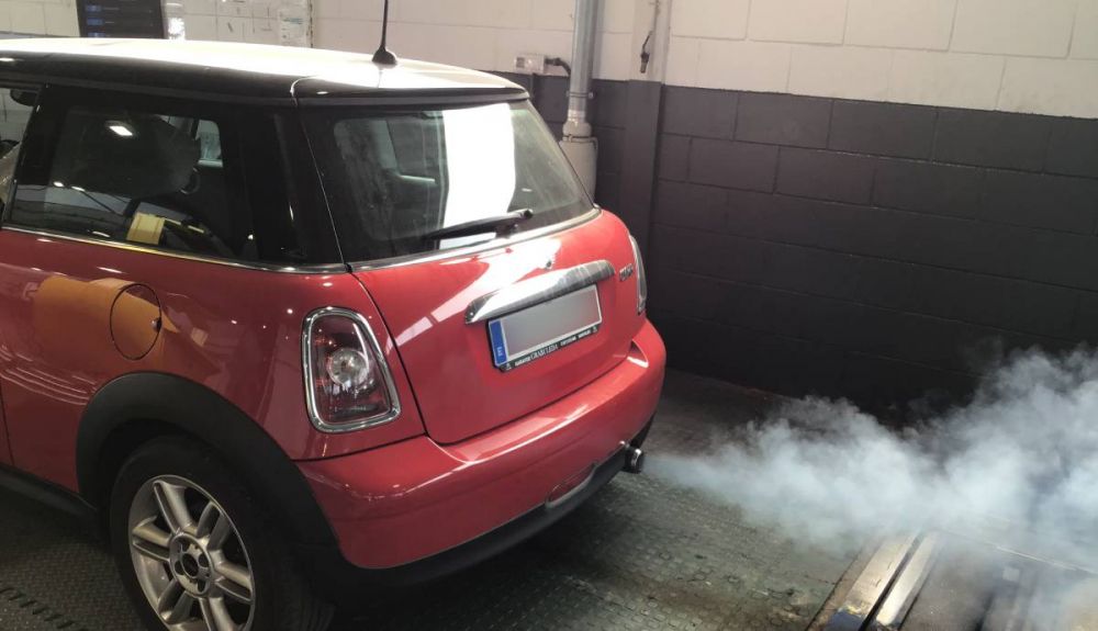 Si la manipulación del AdBlue deja rastro en el sistema o provoca incidencias en el control de emisiones, la ITV puede acabar siendo desfavorable