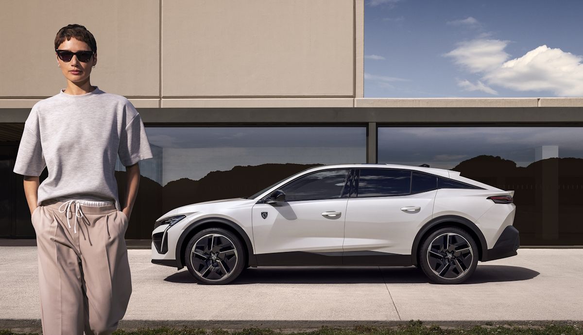 Nuevo Peugeot 408 2026, muchos cambios en imagen, motores e interior para el atractivo SUV coupé