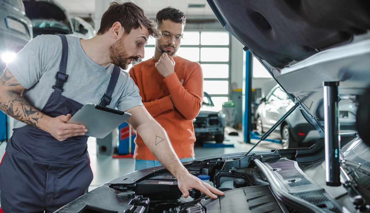 La regla del 50 por ciento para decidir si reparar o vender un coche, cuándo merece la pena