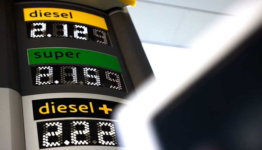 El precio del diésel alcanza ya los 2 € por litro, el 30% de gasolineras lo pueden ya superar en breve