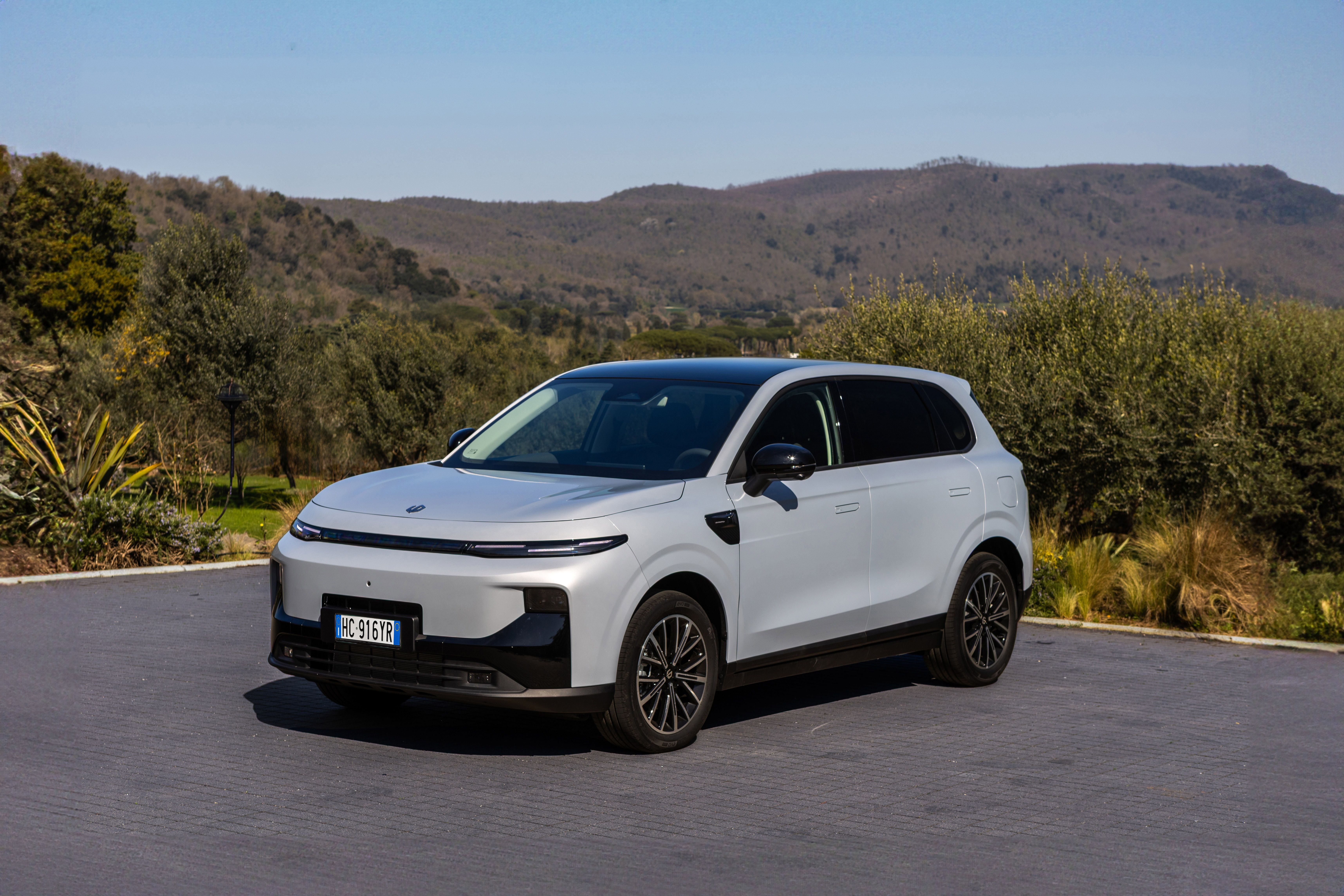 Leapmotor B10 REEV Hybrid