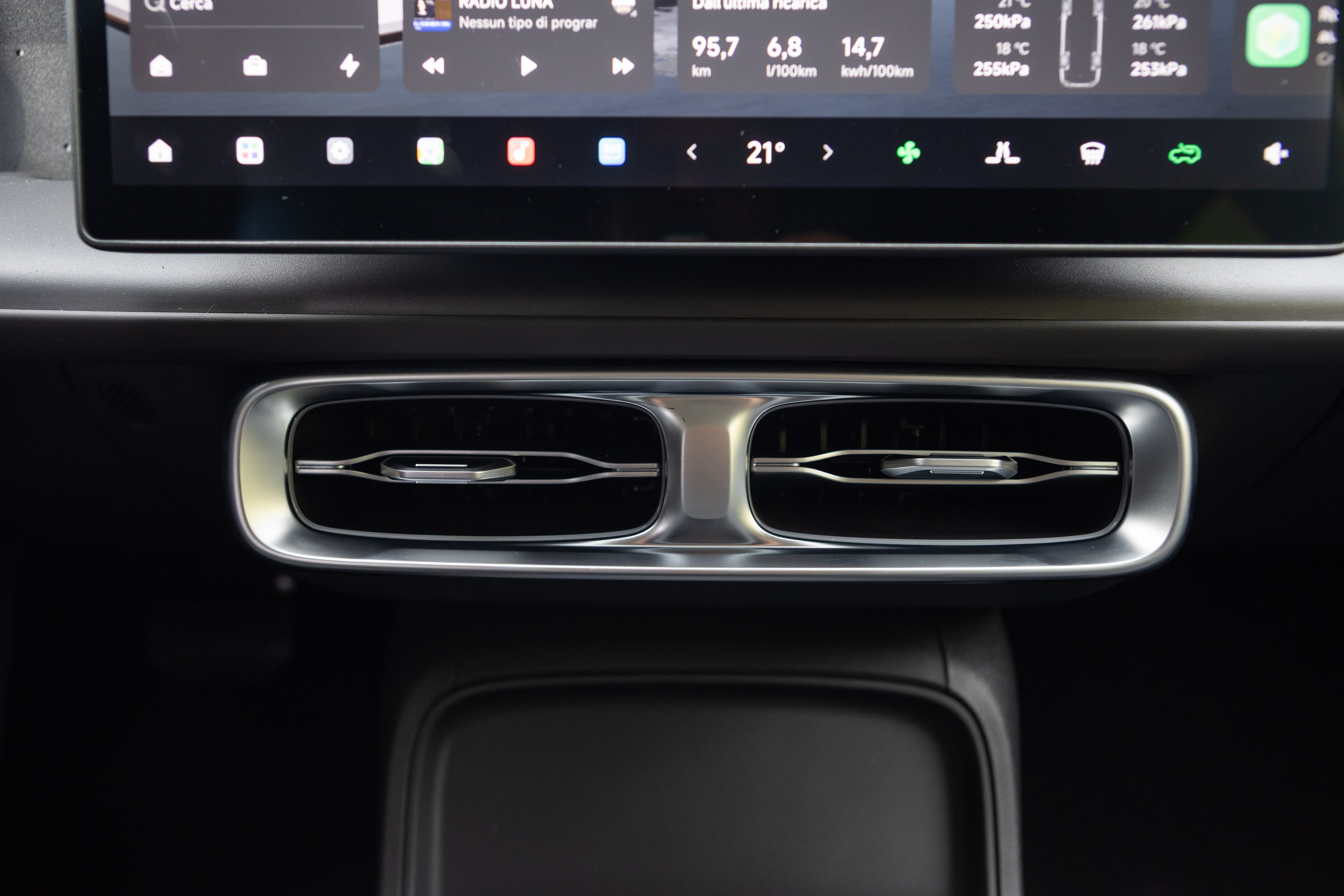 Leapmotor B10 REEV Hybrid