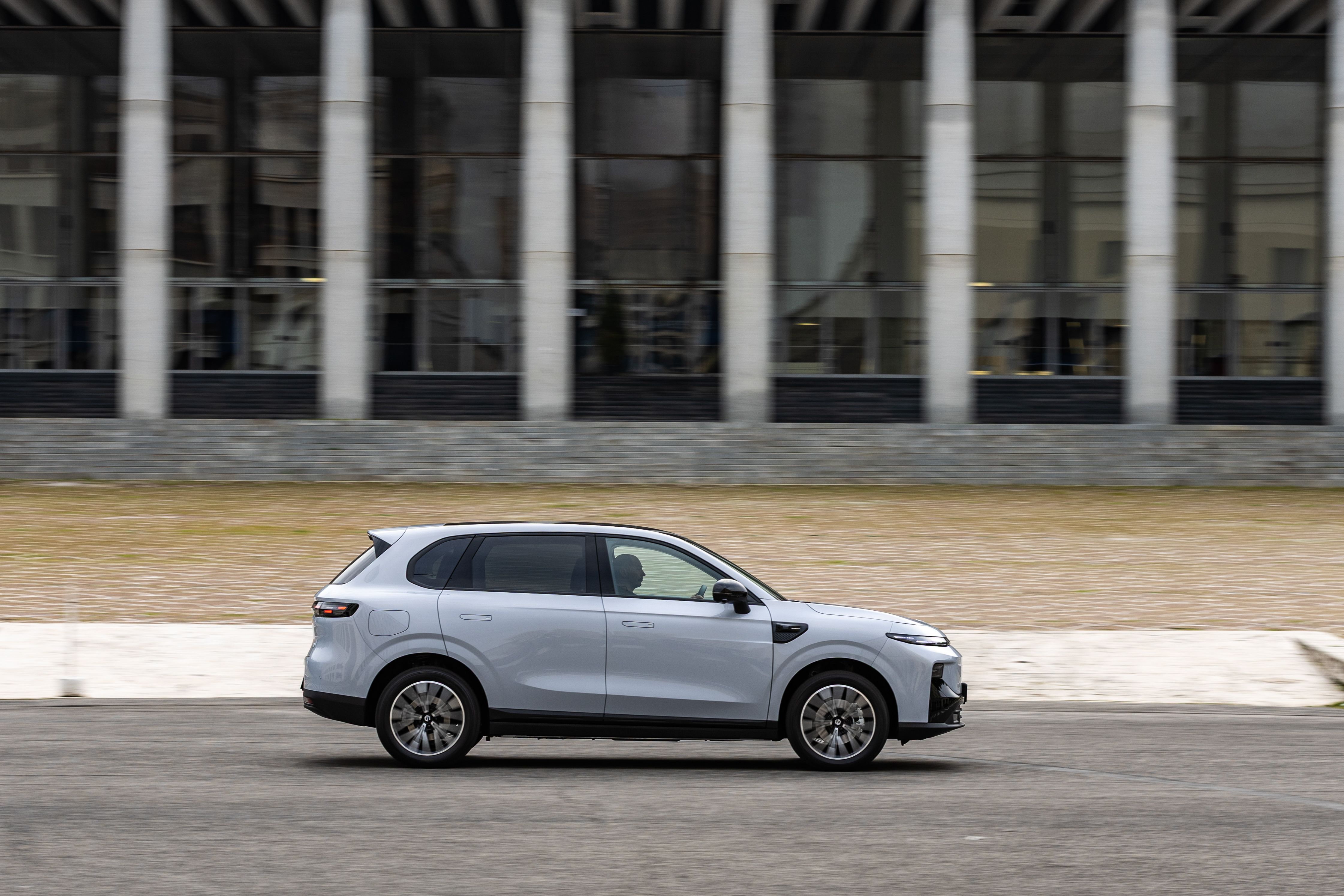 Leapmotor B10 REEV Hybrid