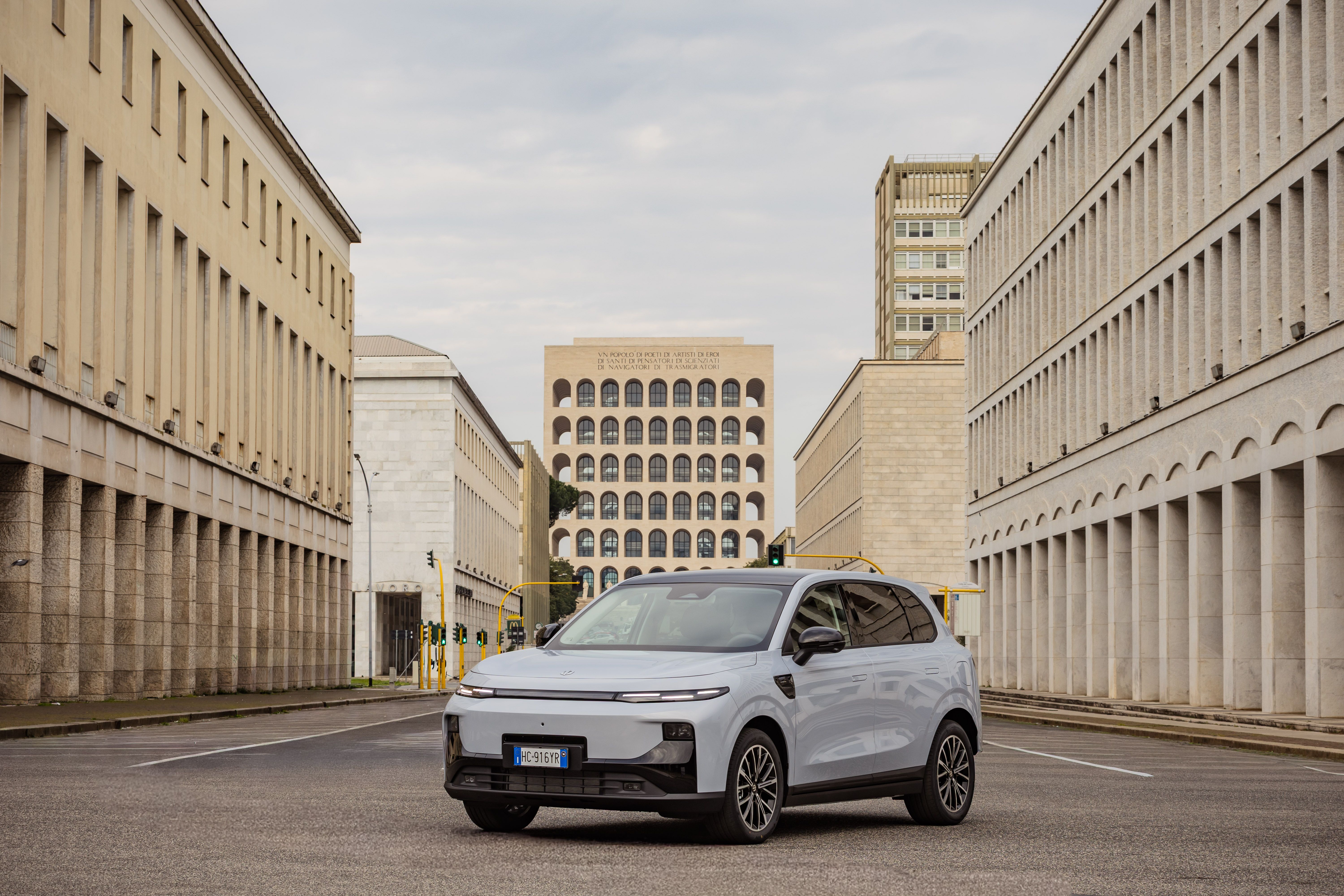 Leapmotor B10 REEV Hybrid