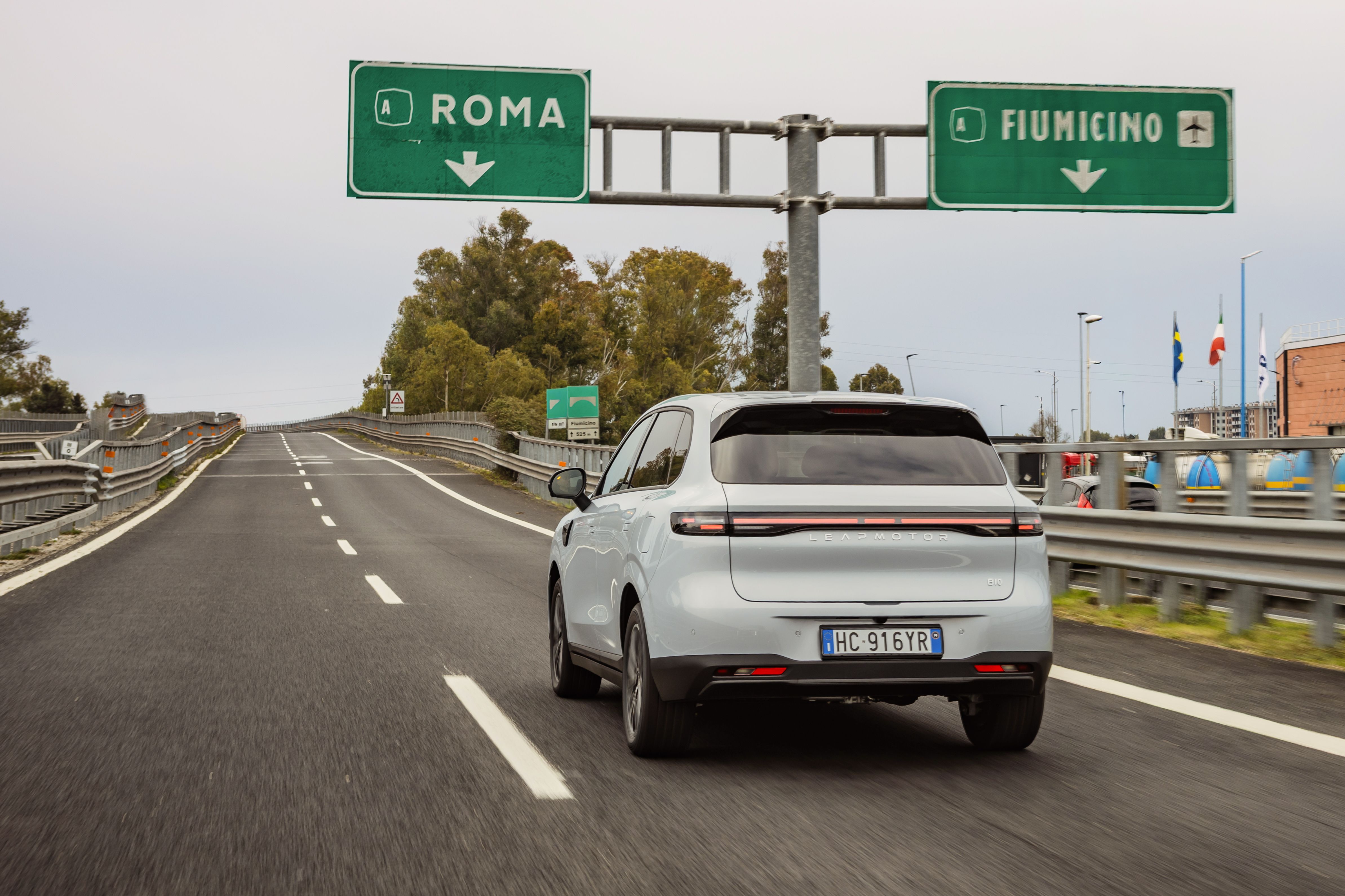 Leapmotor B10 REEV Hybrid