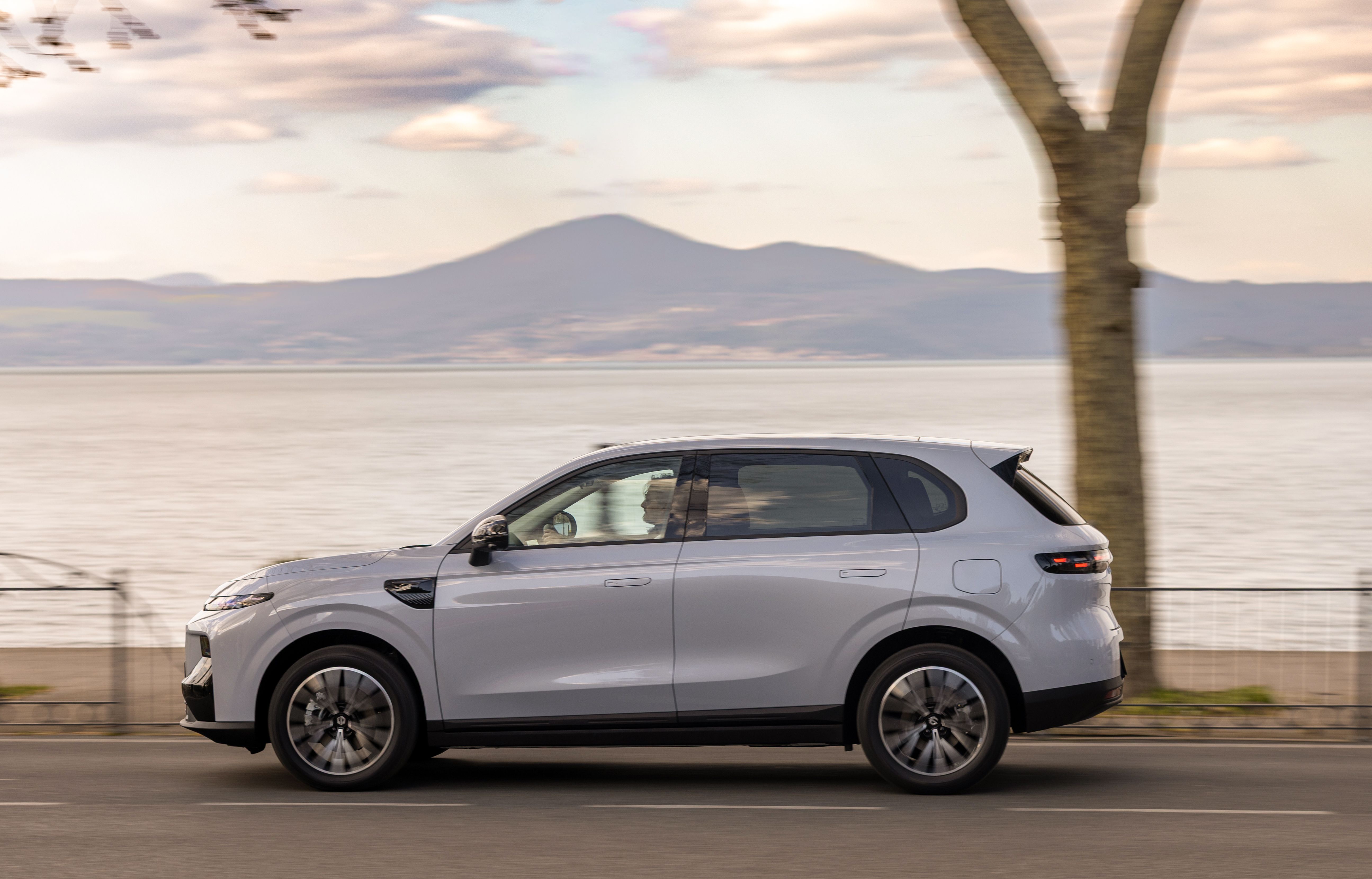 Leapmotor B10 REEV Hybrid