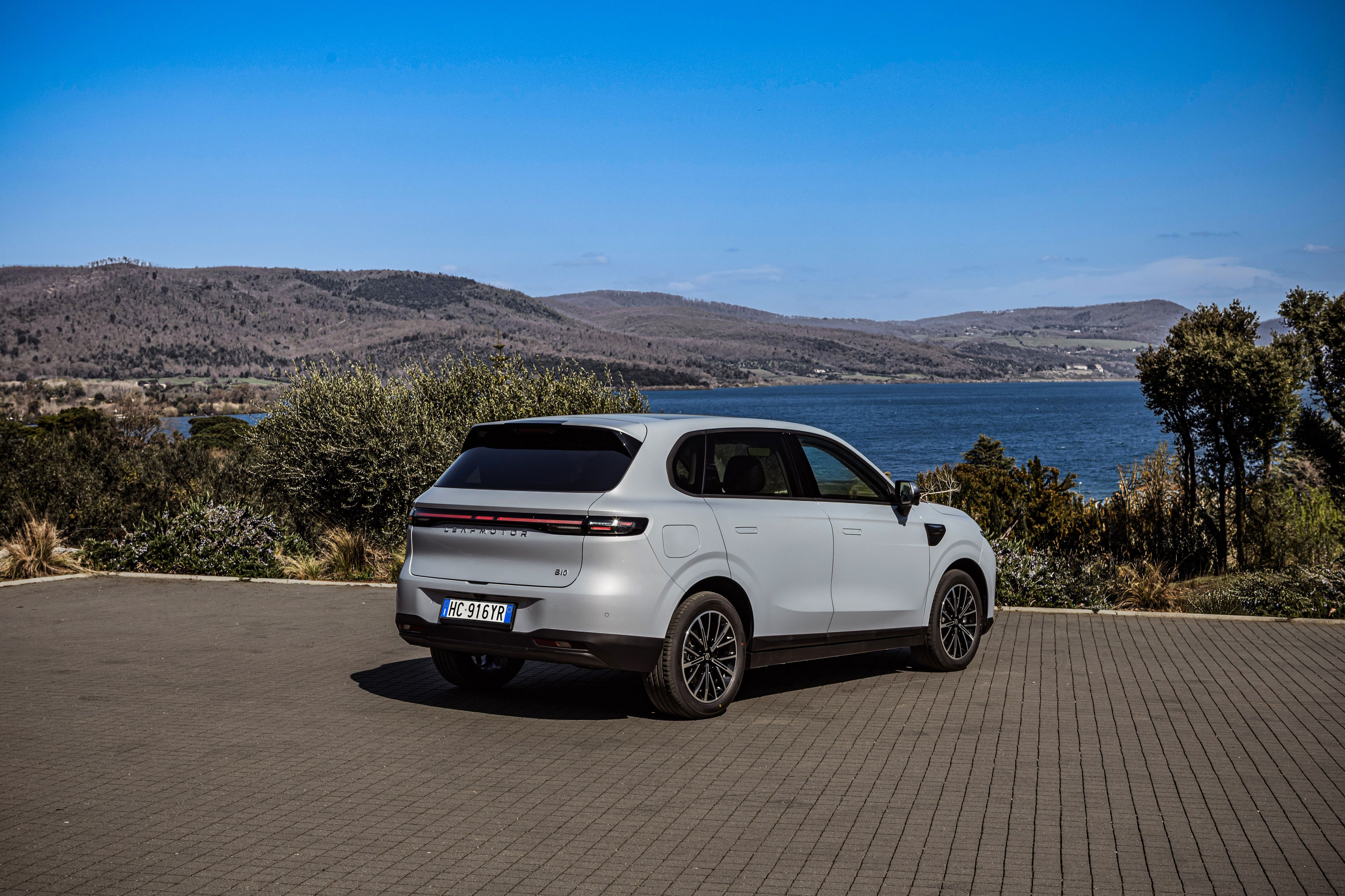 Leapmotor B10 REEV Hybrid