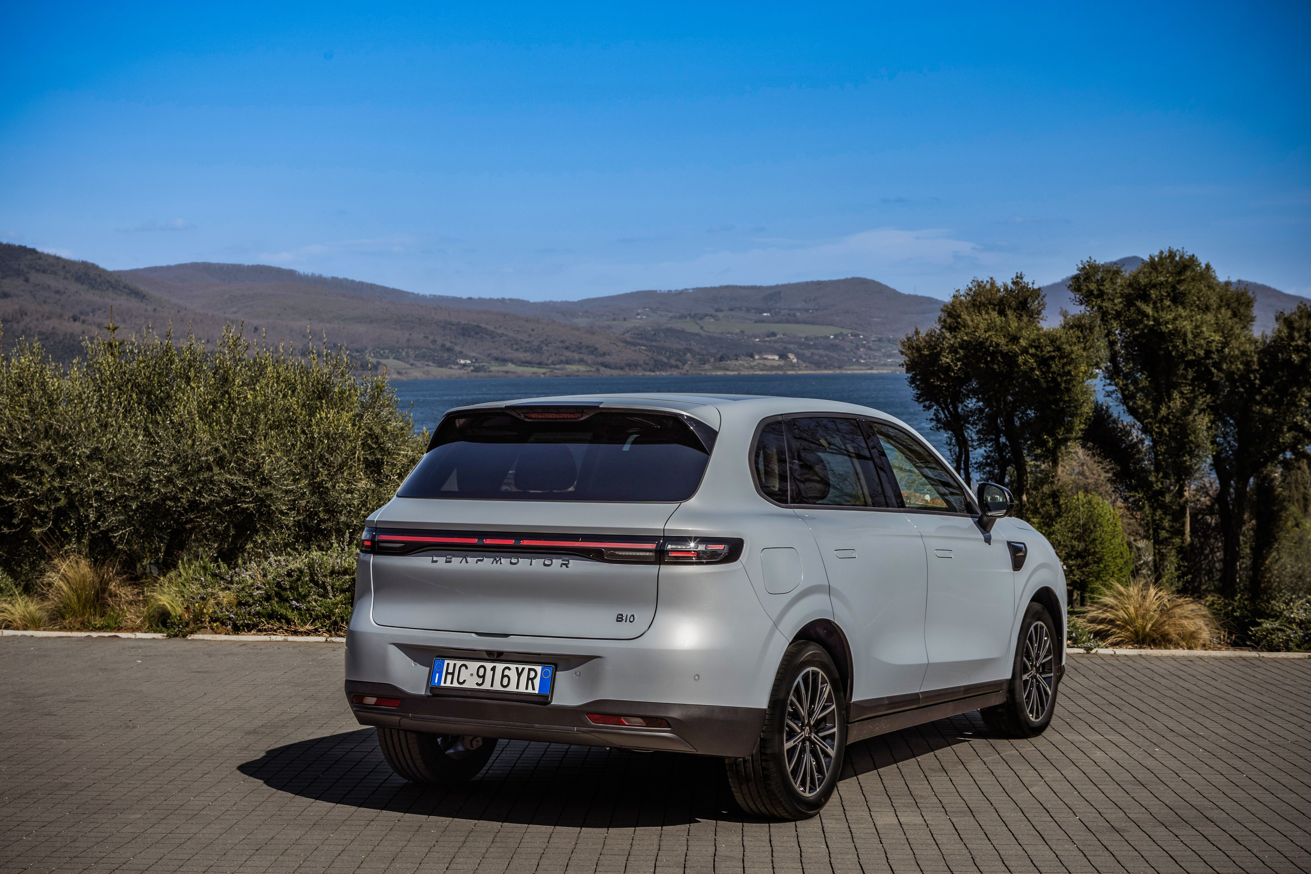 Leapmotor B10 REEV Hybrid