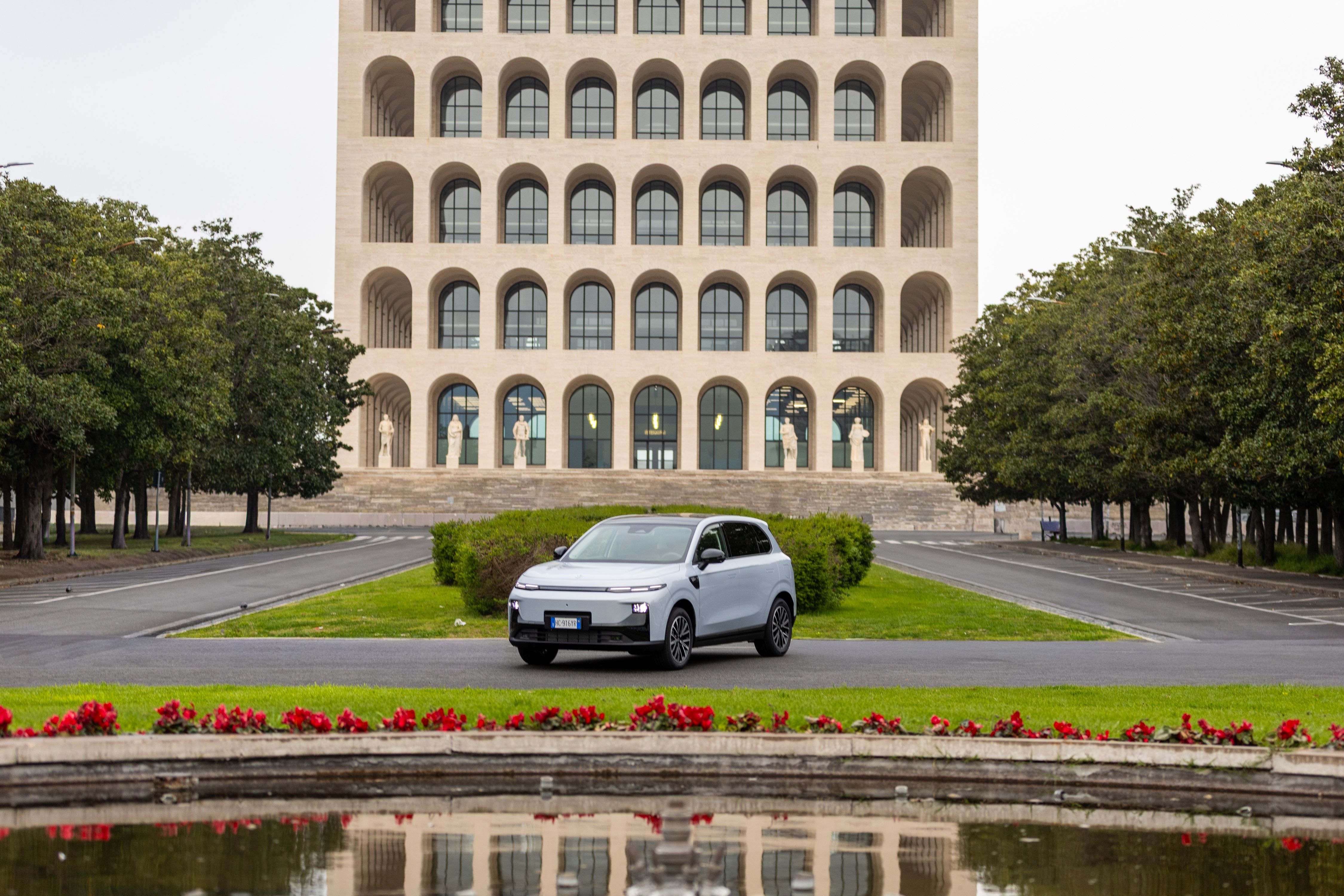 Leapmotor B10 REEV Hybrid