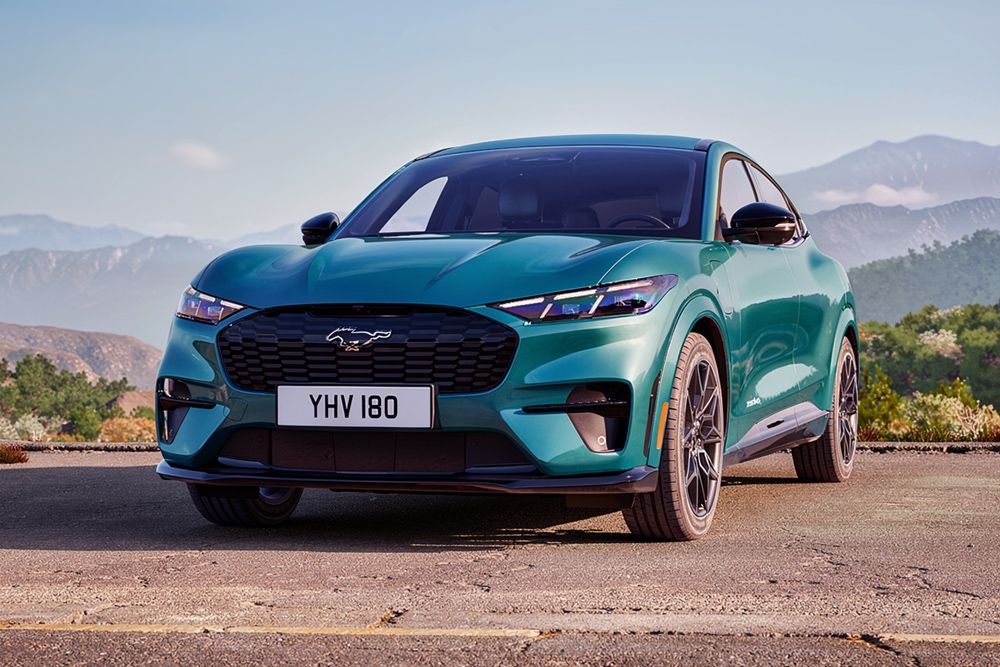 Ford Mustang Mach-e GT Azul Adriatic