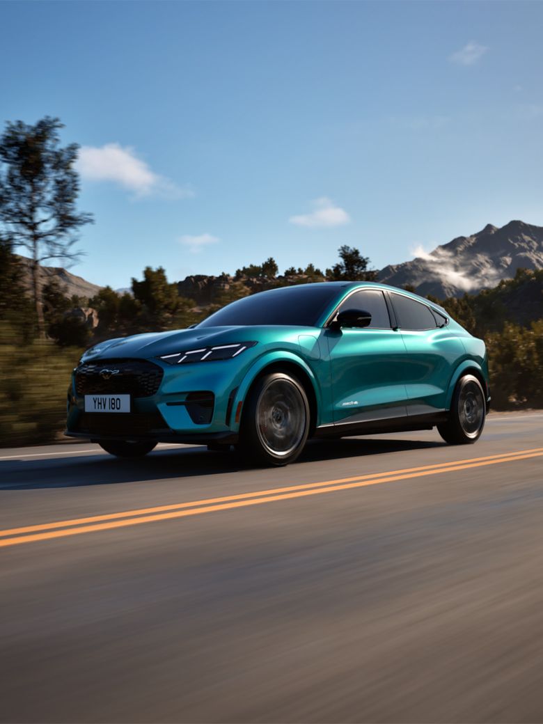 Ford Mustang Mach-e GT Azul Adriatic