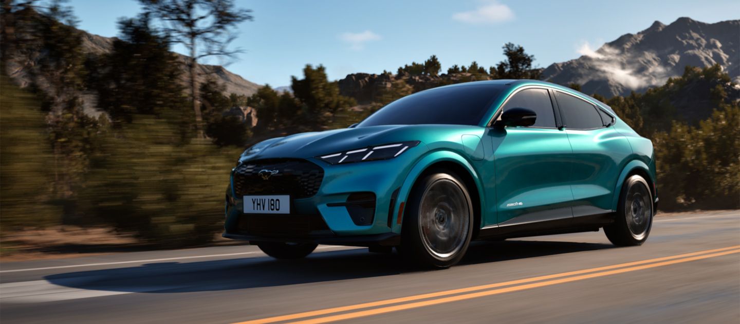 Ford Mustang Mach-e GT Azul Adriatic