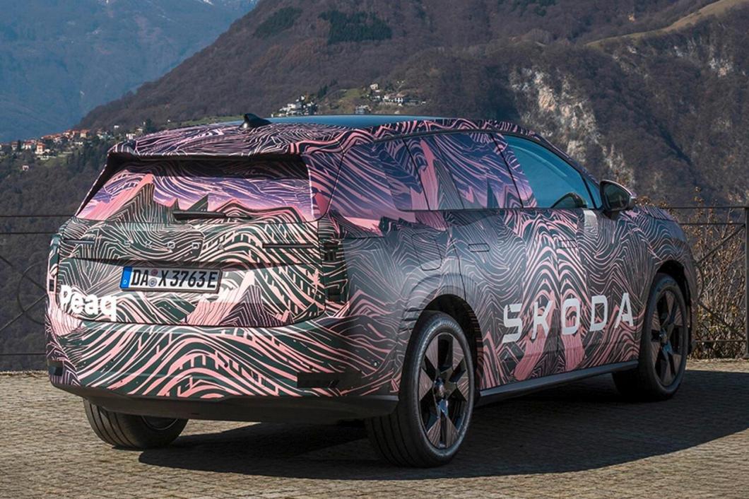 Skoda Peaq camuflado