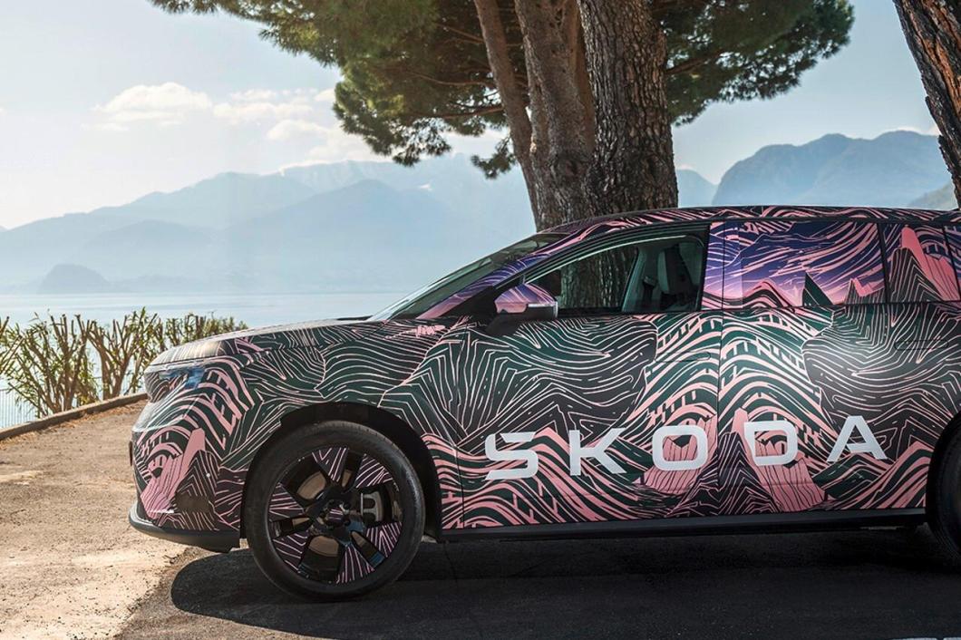 Skoda Peaq camuflado