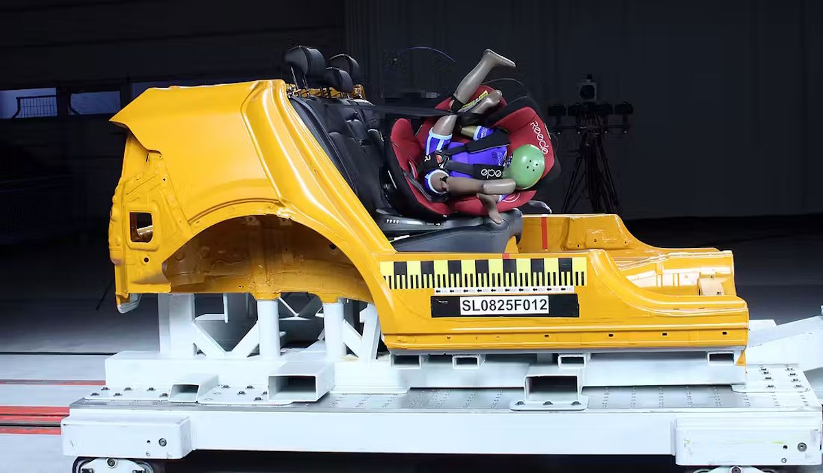 Alerta en Europa por la venta por Internet de productos para coche de marca blanca muy peligrosos FOTO ADAC