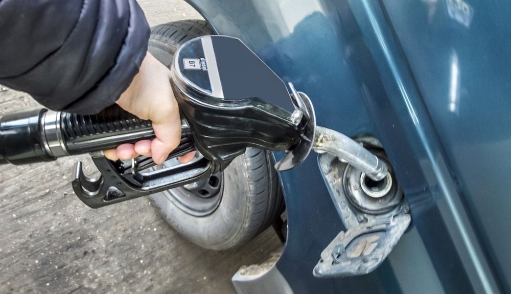 Los surtidores de combustible emplean un sistema tradicional para el llenado cuyo origen se remonta casi 8 décadas