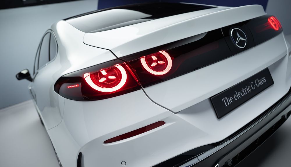 Mercedes Clase C EQ 2026 (18)