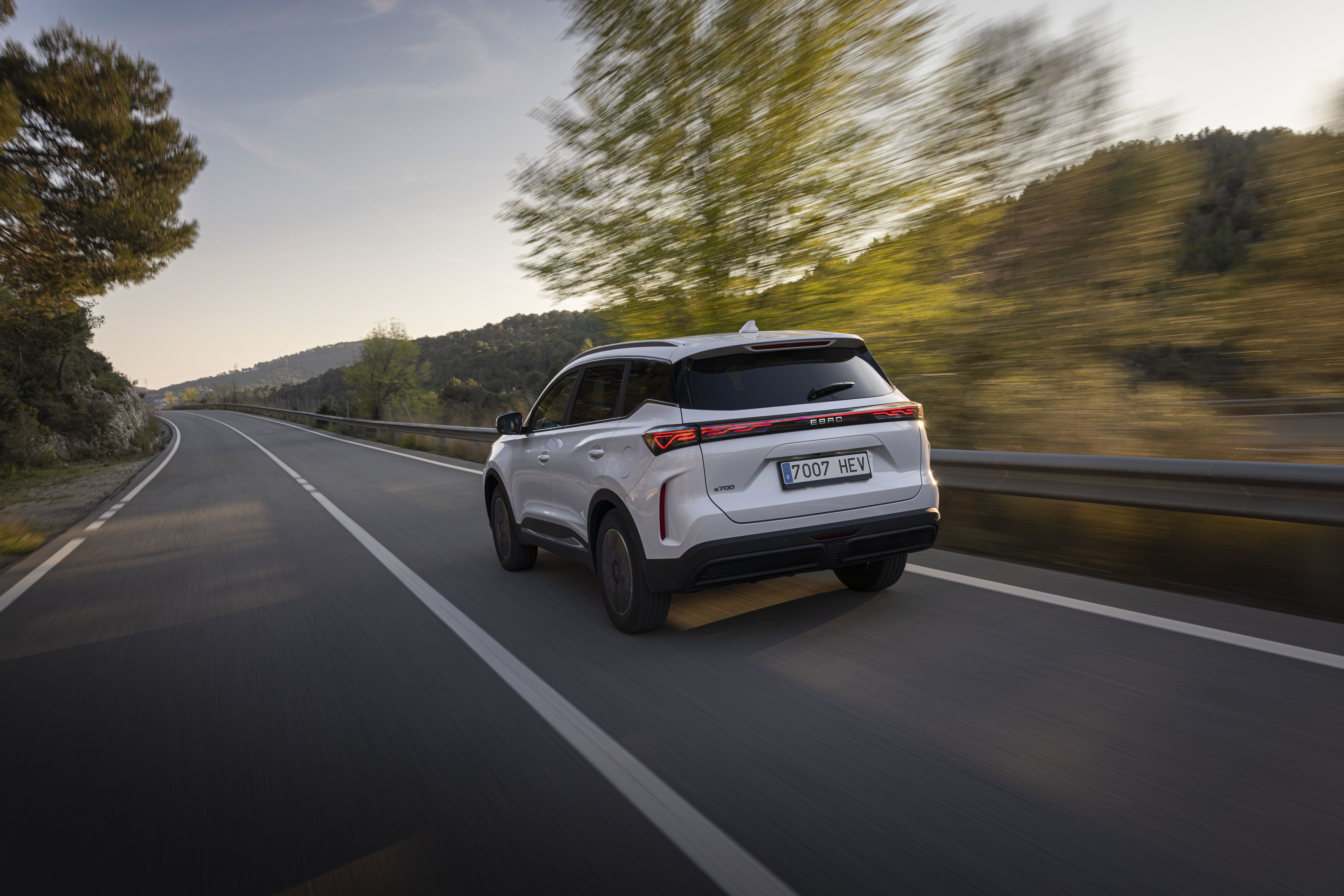 Ebro S700 HEV