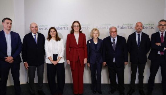 Foto de familia del último foro organizado por Abertis en el que estuvo presente Pere Navarro (DGT)