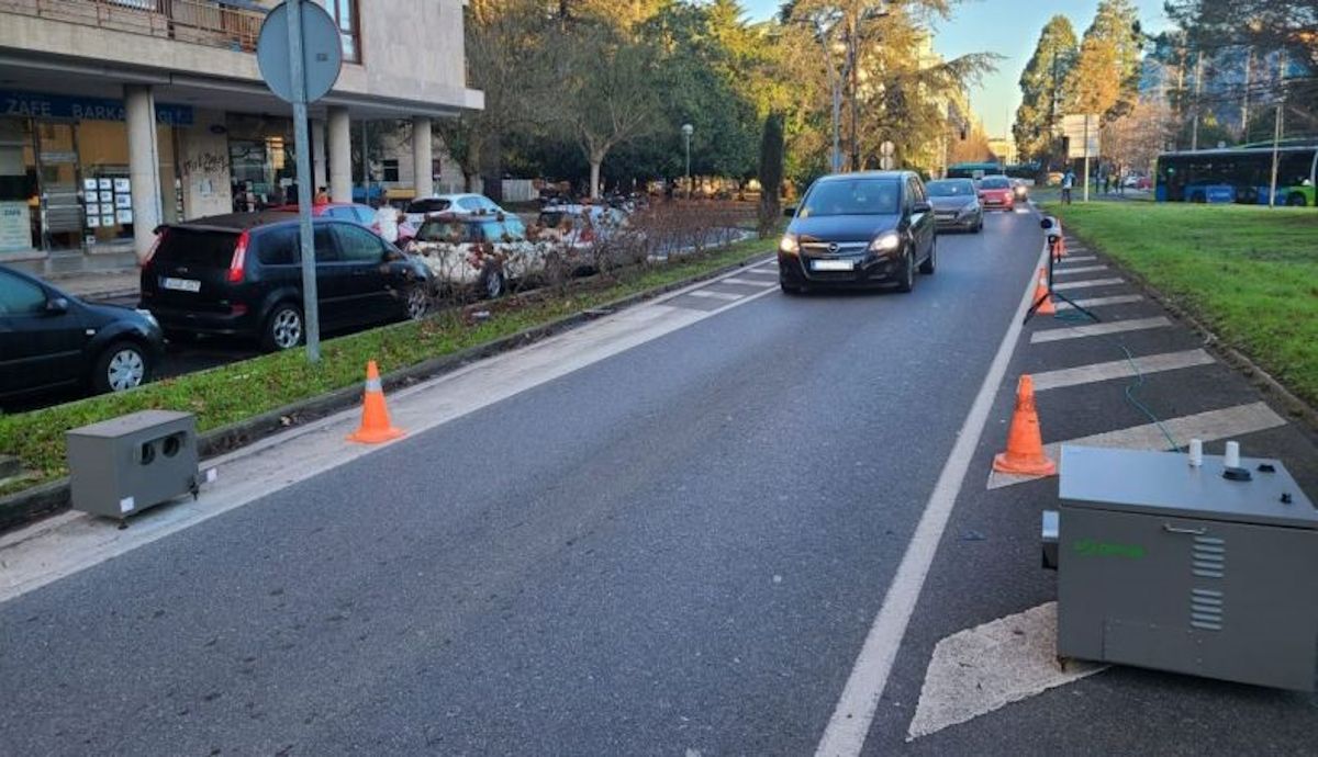 Los radares de emisiones serán obligatorios para medir y multar a los coches en las vías públicas