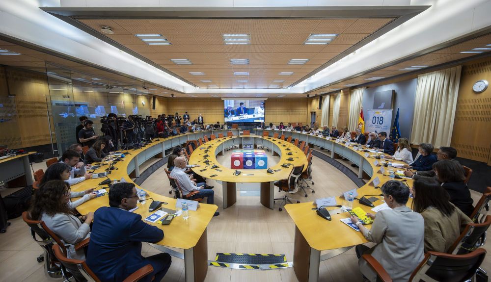 Presentación del número 018 de ayuda a víctimas de accidentes de tráfico