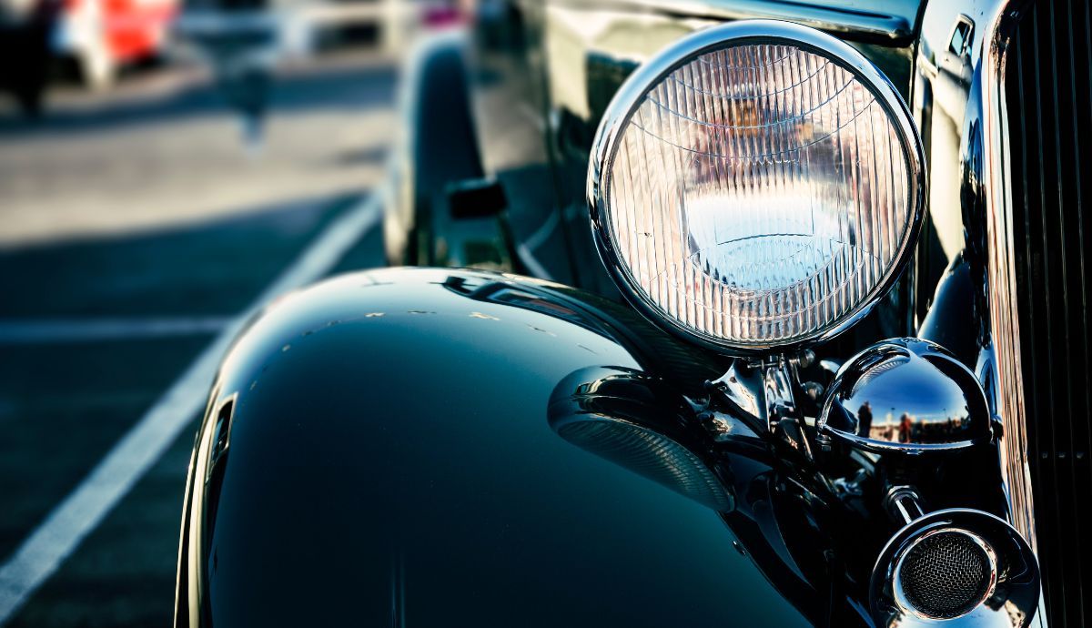 ¿Cuándo se considera un coche es histórico en España? 