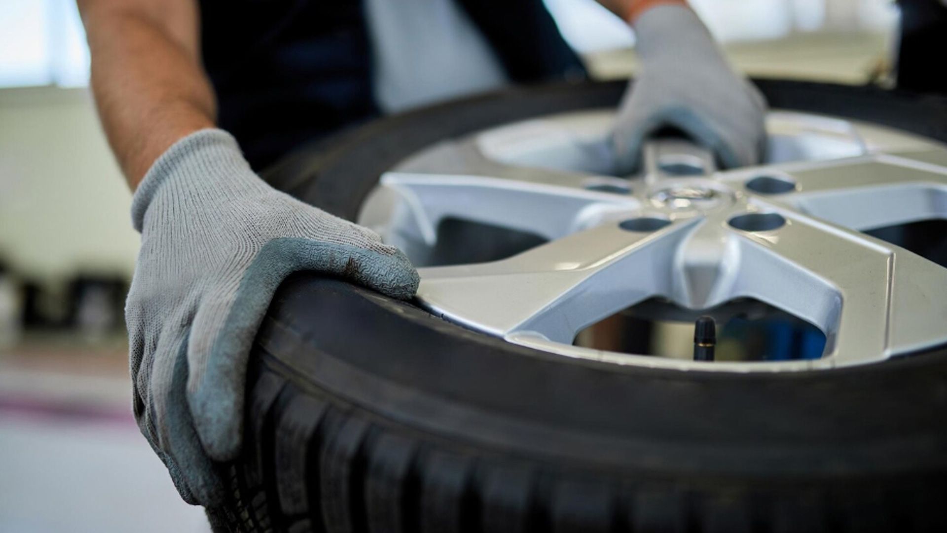 ¿Cuándo es seguro reparar un neumático y cuándo conviene reemplazarlo? (Foto: freepik.com)