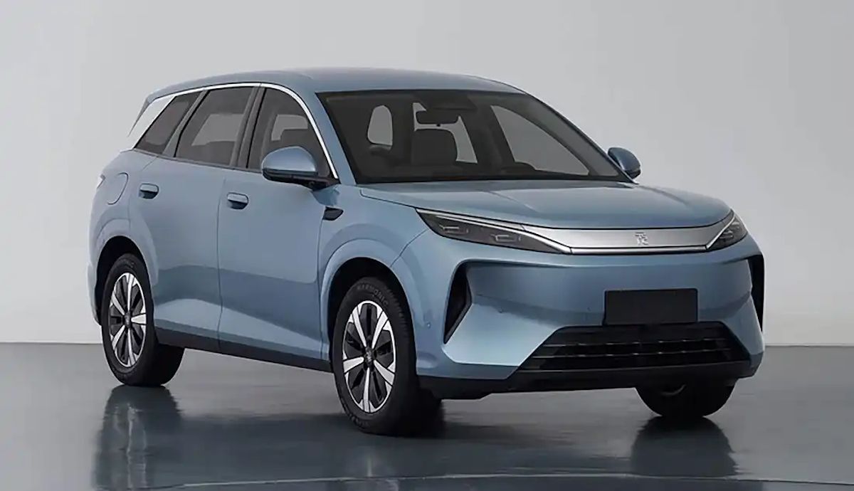 BYD presenta su nuevo Atto 3, un SUV que quiere revolucionar el mercado con su carga en minutos