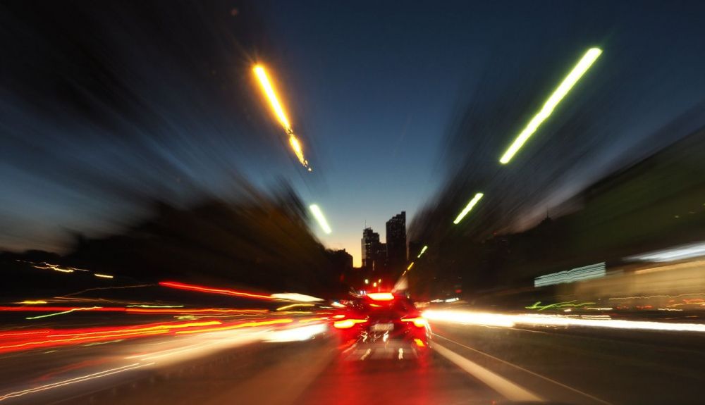 Desde el verano los coches deben tener luces de freno nuevas y adaptativas en la UE como medida obligatoria.