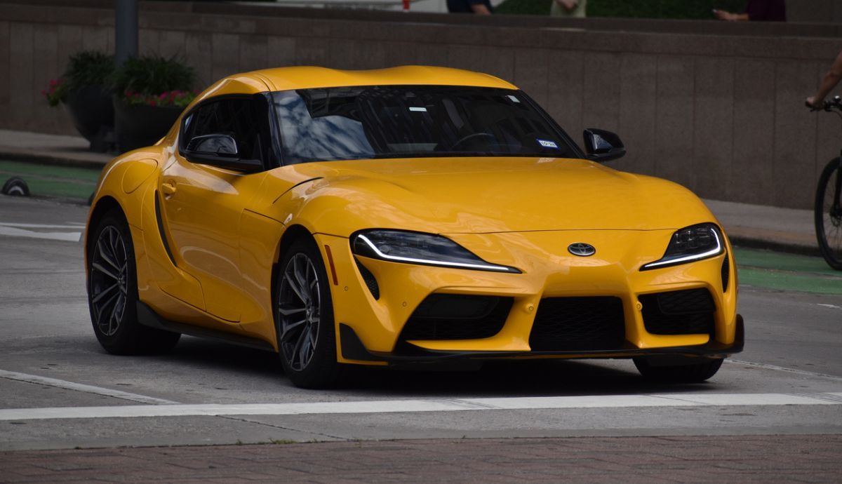 Auto deportivo Toyota GR Supra 2