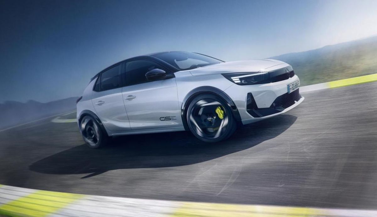 Llega el Opel Corsa GSE, nuevo utilitario deportivo primo de Peugeot e 208 GTI y Lancia Ypsilon HF