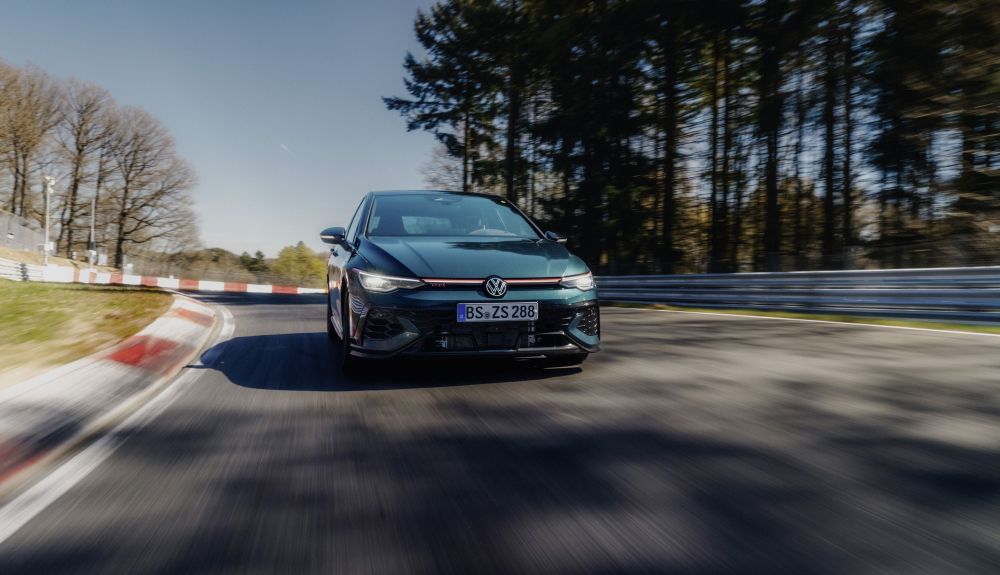 Volkswagen Golf GTI Edition 50