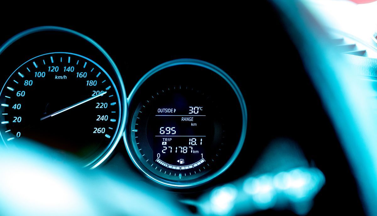 ¿Cómo saber los kilómetros reales de un coche?