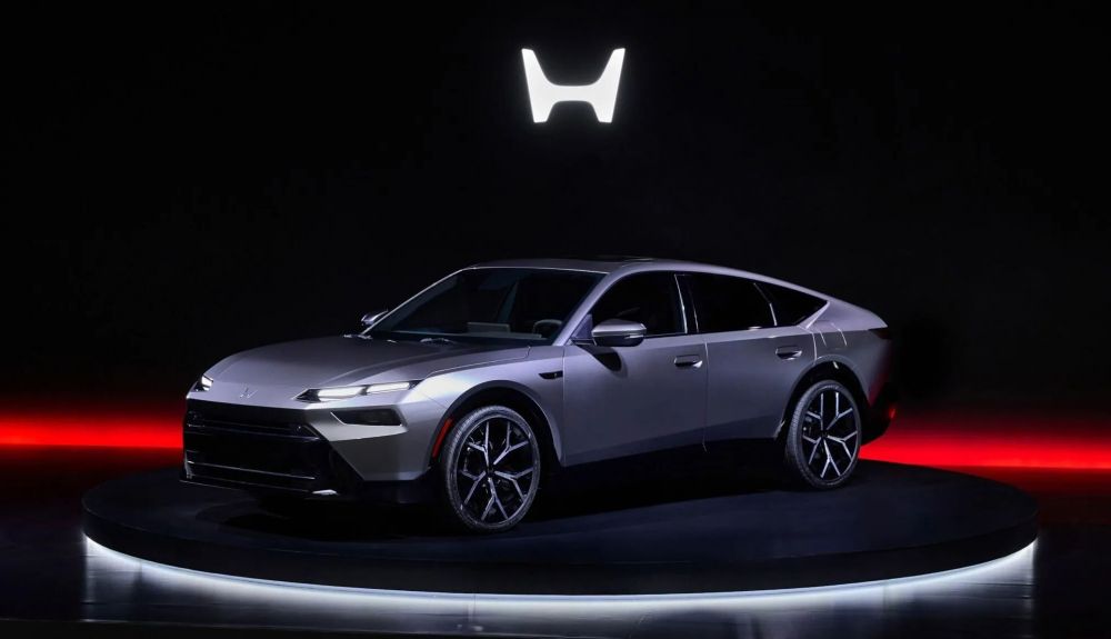 Prototipo de nueva berlina fastback que lanzará Honda en dos años
