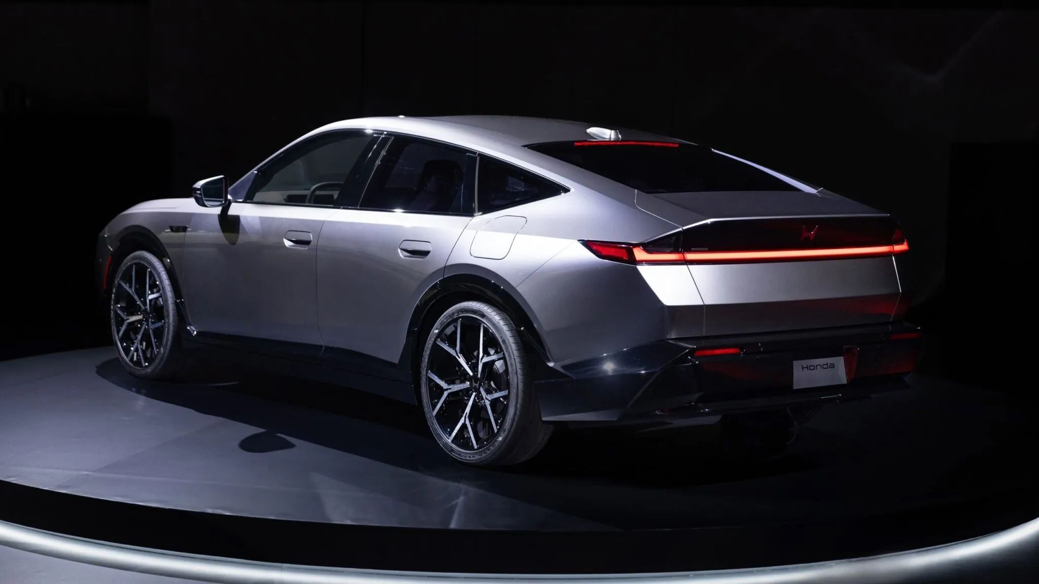 Prototipo de nueva berlina fastback que lanzará Honda en dos años