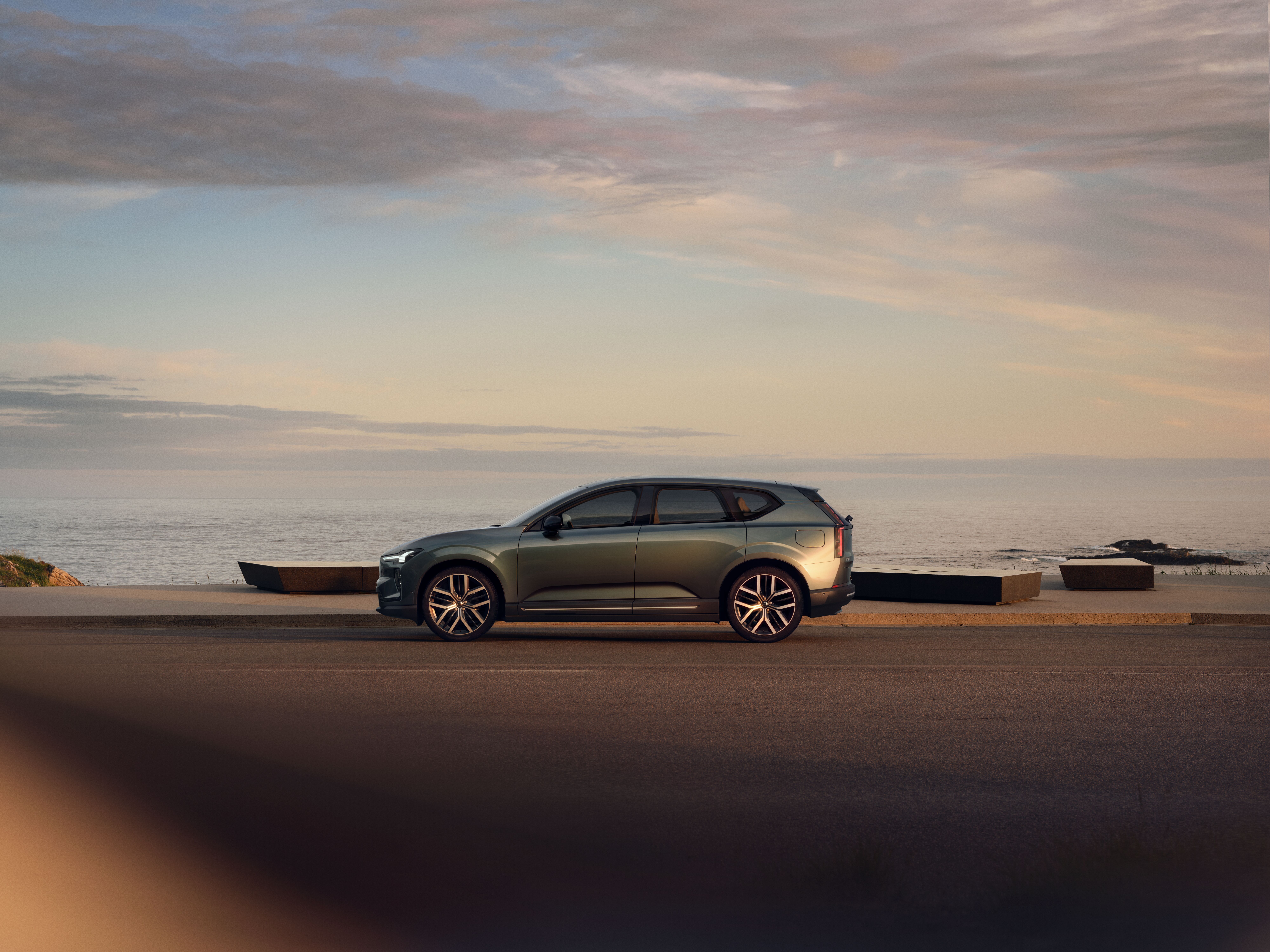 Volvo EX60