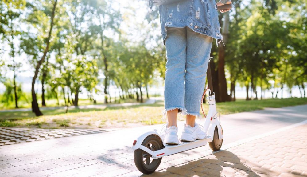 Matricular un patinete eléctrico en la DGT, plazos y coste