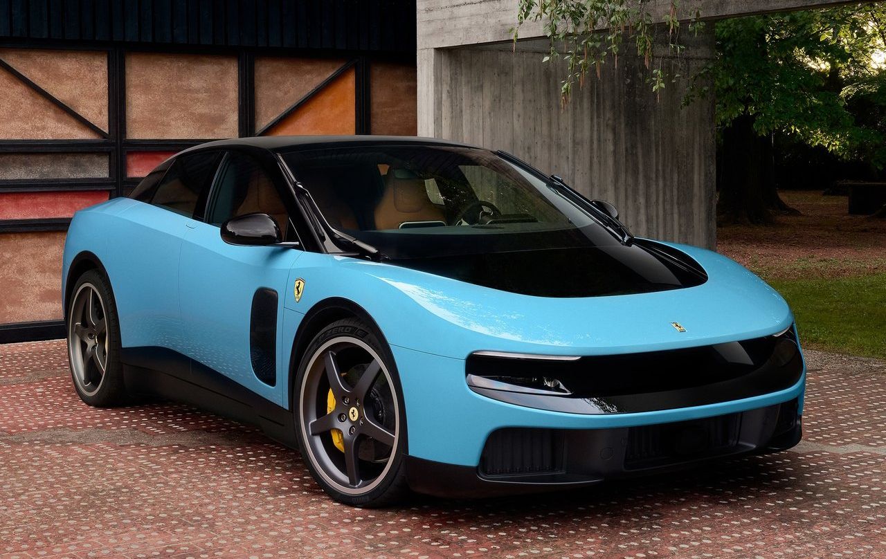 Ferrari Luce 2026
