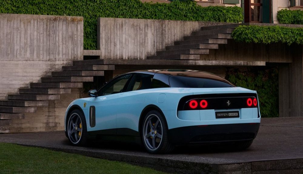 Ferrari Luce 2026