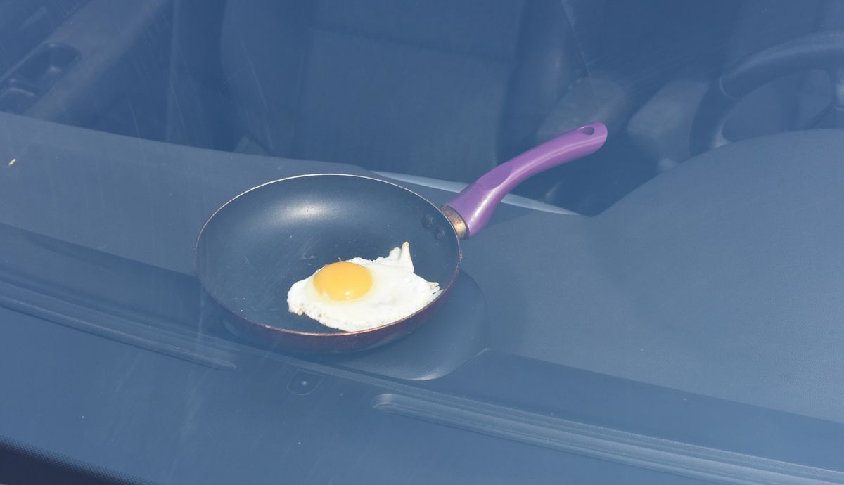 Tu coche, zona muy peligrosa bajo el calor, 6 cosas que pueden derretirse, envenenar o explotar