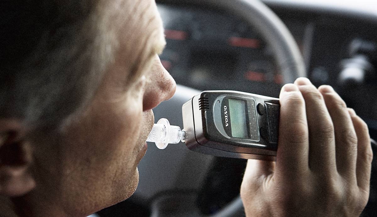 Si bebes, ¿ya no podrás conducir? El sistema Alcolock será ya obligatorio para coches en la UE