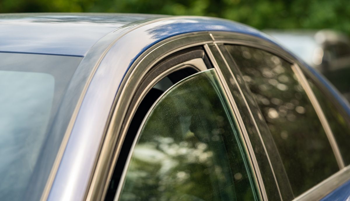 Multas por dejar la ventanilla del coche abierta aunque sean solo centímetros, más leyes europeas