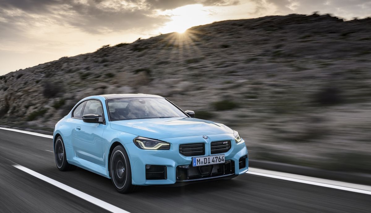 El BMW M2, por primera vez con tracción total, así es el nuevo M xDrive que llega a final de verano