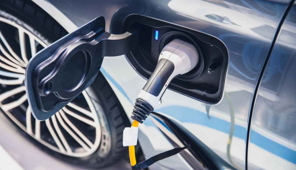 ¿Qué ayudas hay para coche eléctrico en Cataluña?