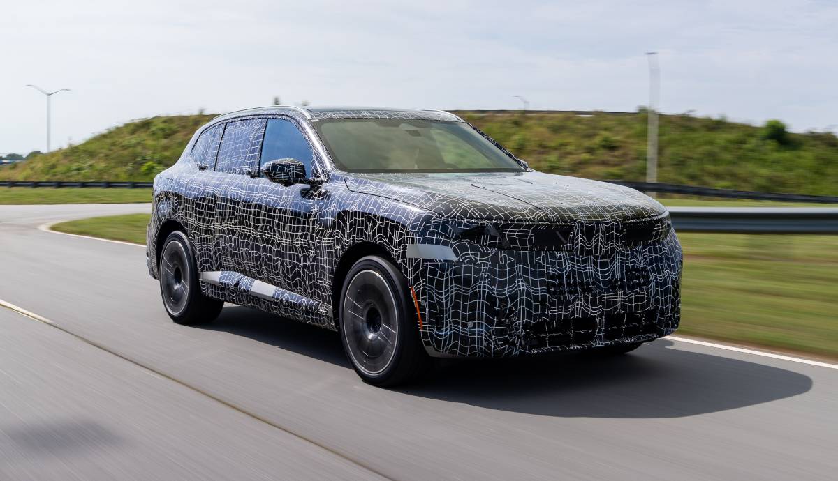 BMW quiere volver a impresionar con su nuevo X5: estas son las primeras imágenes oficiales del SUV